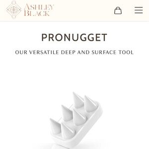Ashley Black Pronugget White Bath Tool